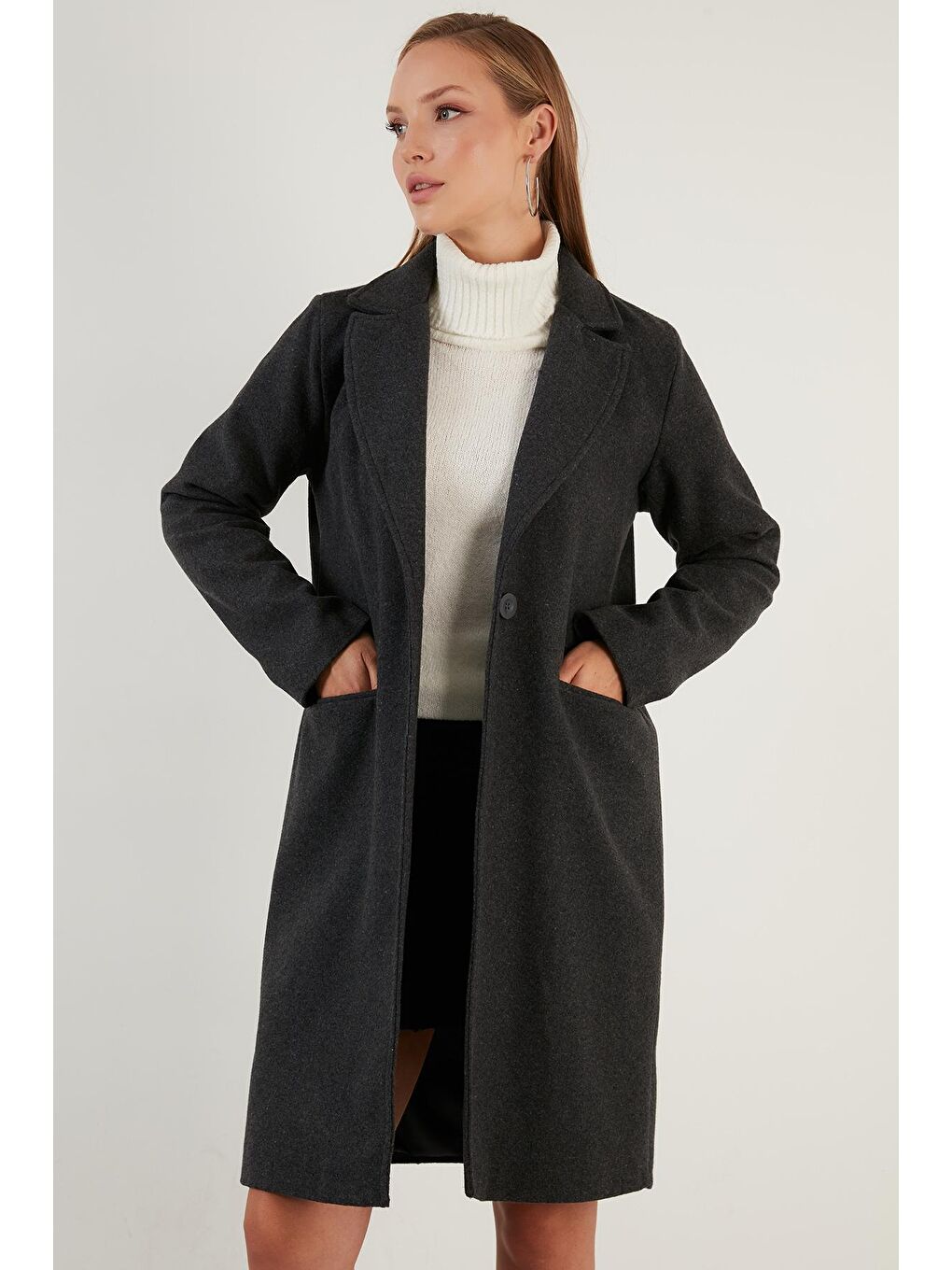 Antrasit Regular Fit Düğmeli Astarlı Cepli Kışlık Kaban 6380002-4