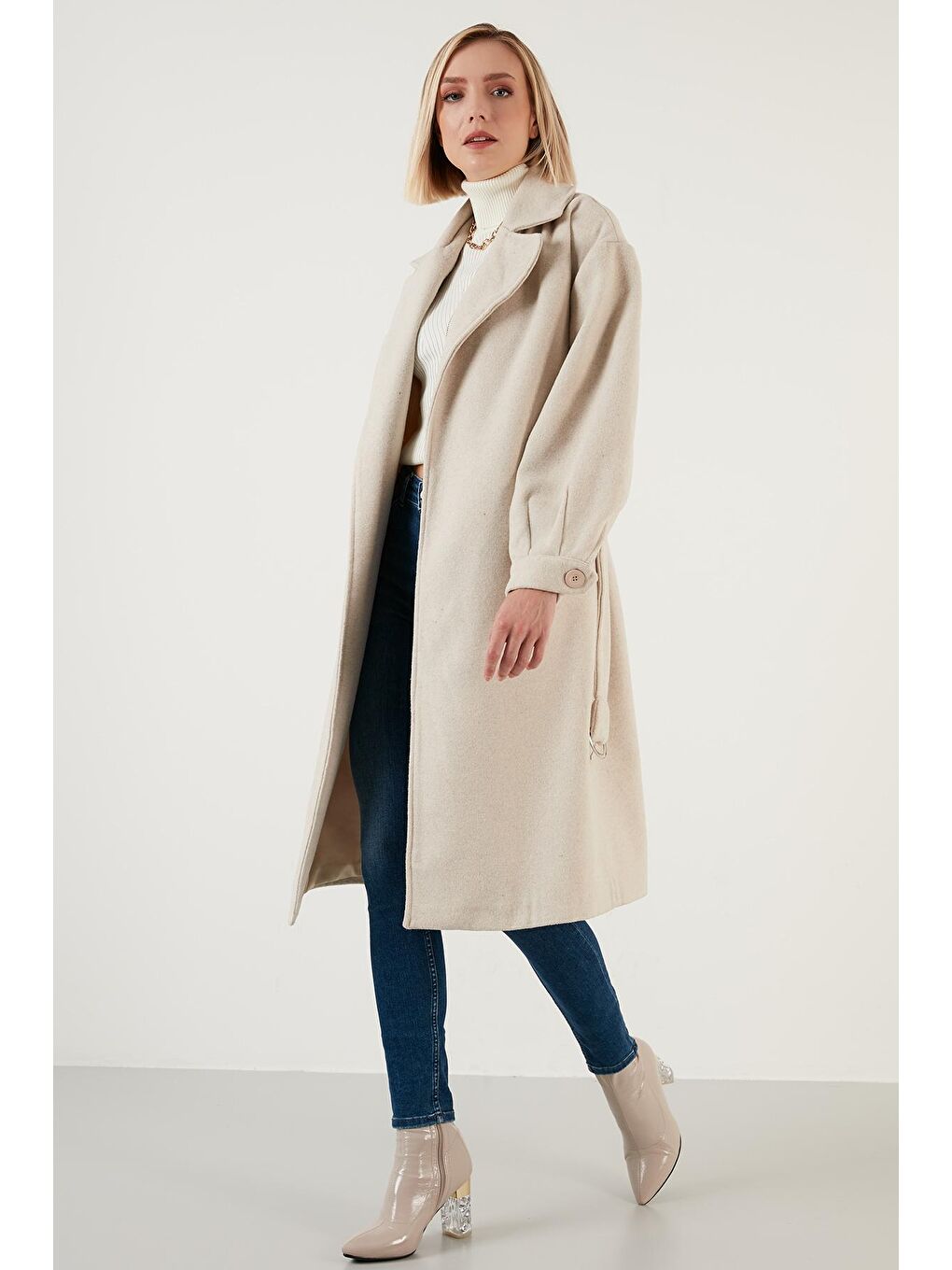 Gri Pamuklu Regular Fit Kemerli Balon Kol Uzun Kaban 6380029-2