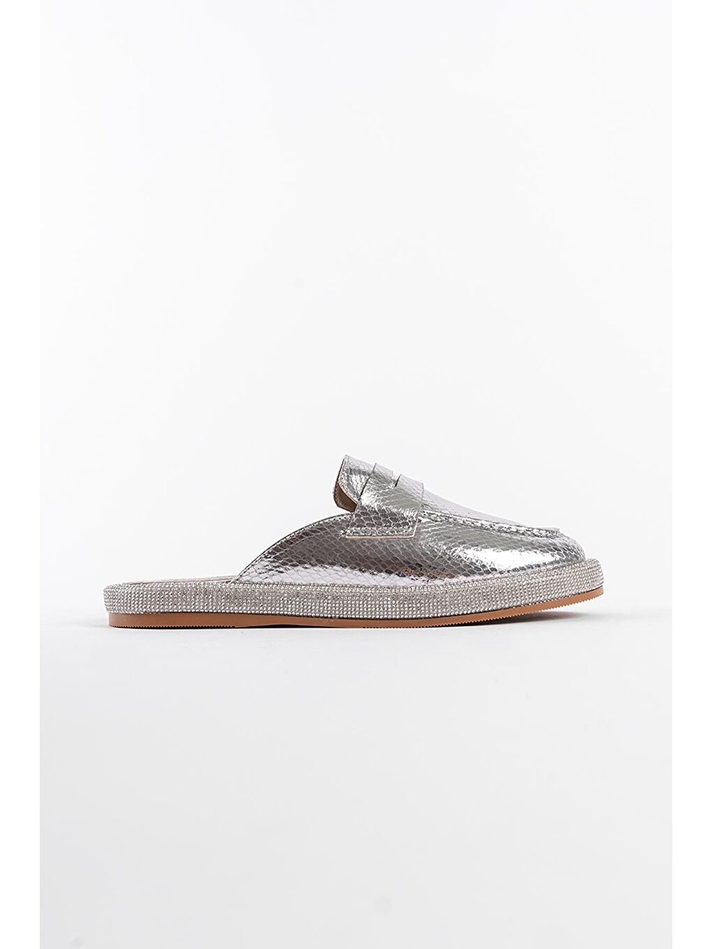 Gri Taşlı Burnu Kapalı Kadın Terlik-1