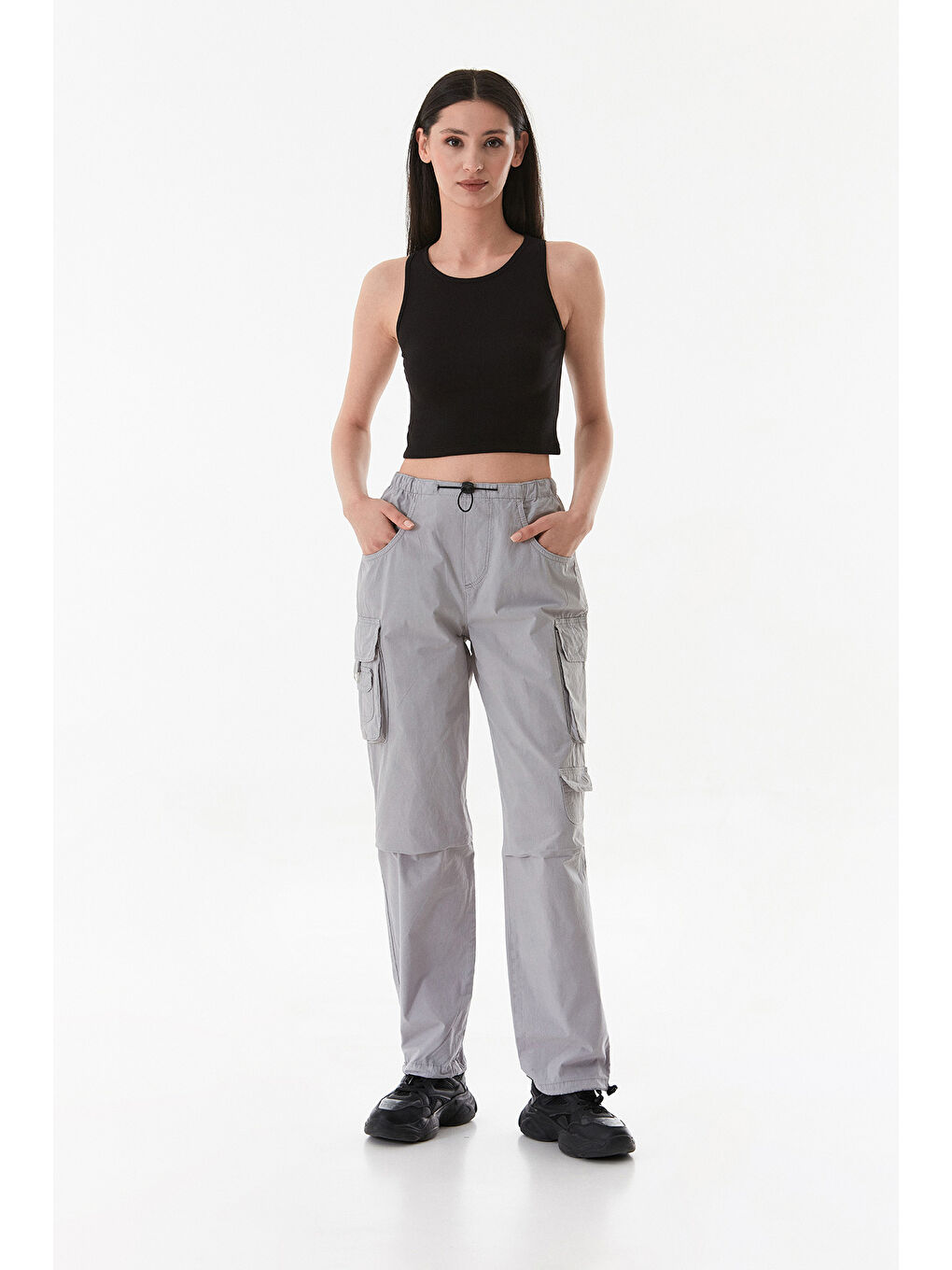 Gri Beli Ve Paçası Stoperli Kargo Cepli Paraşüt Kumaş Pantolon-1