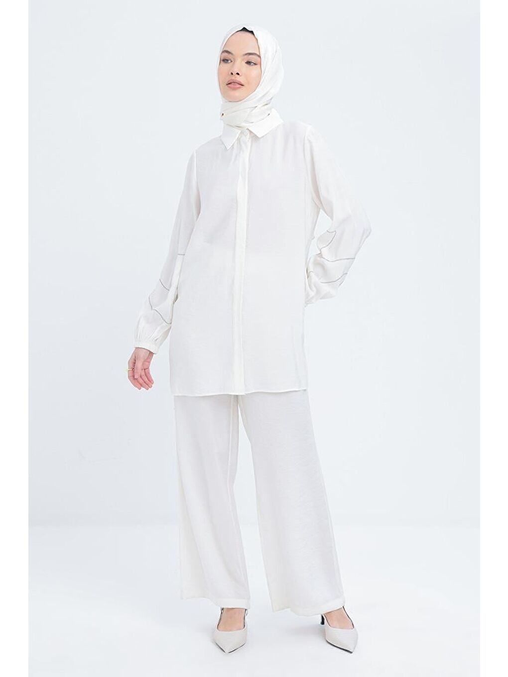 Ekru-Zincir Nakışlı Kolu Lastikli Gömlek-1