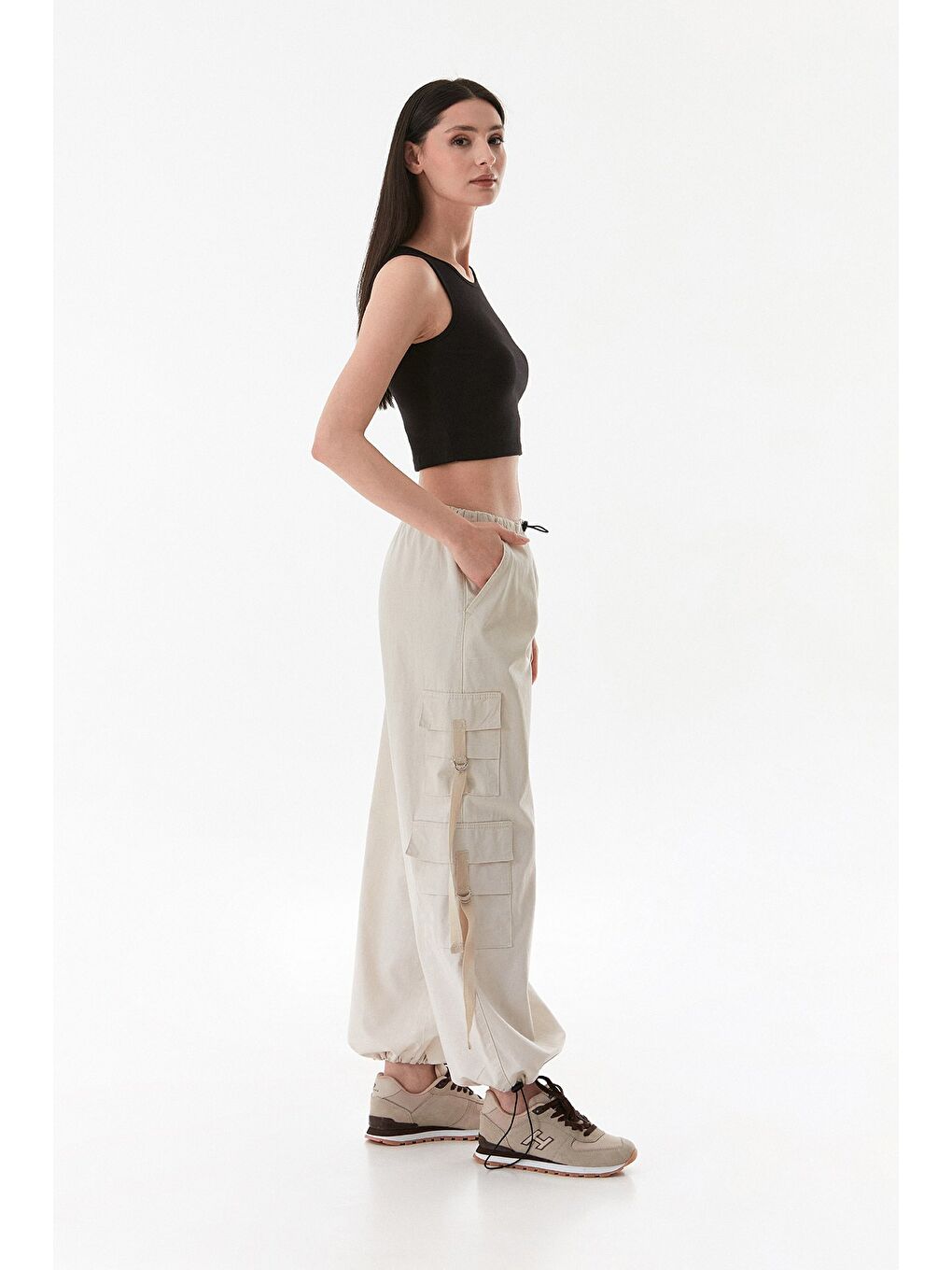 Bej Beli Ve Paçası Stoperli Kargo Cepli Gabardin Pantolon-3