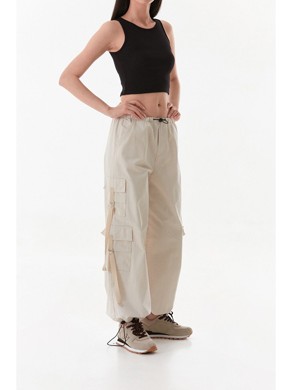 Bej Beli Ve Paçası Stoperli Kargo Cepli Gabardin Pantolon-4