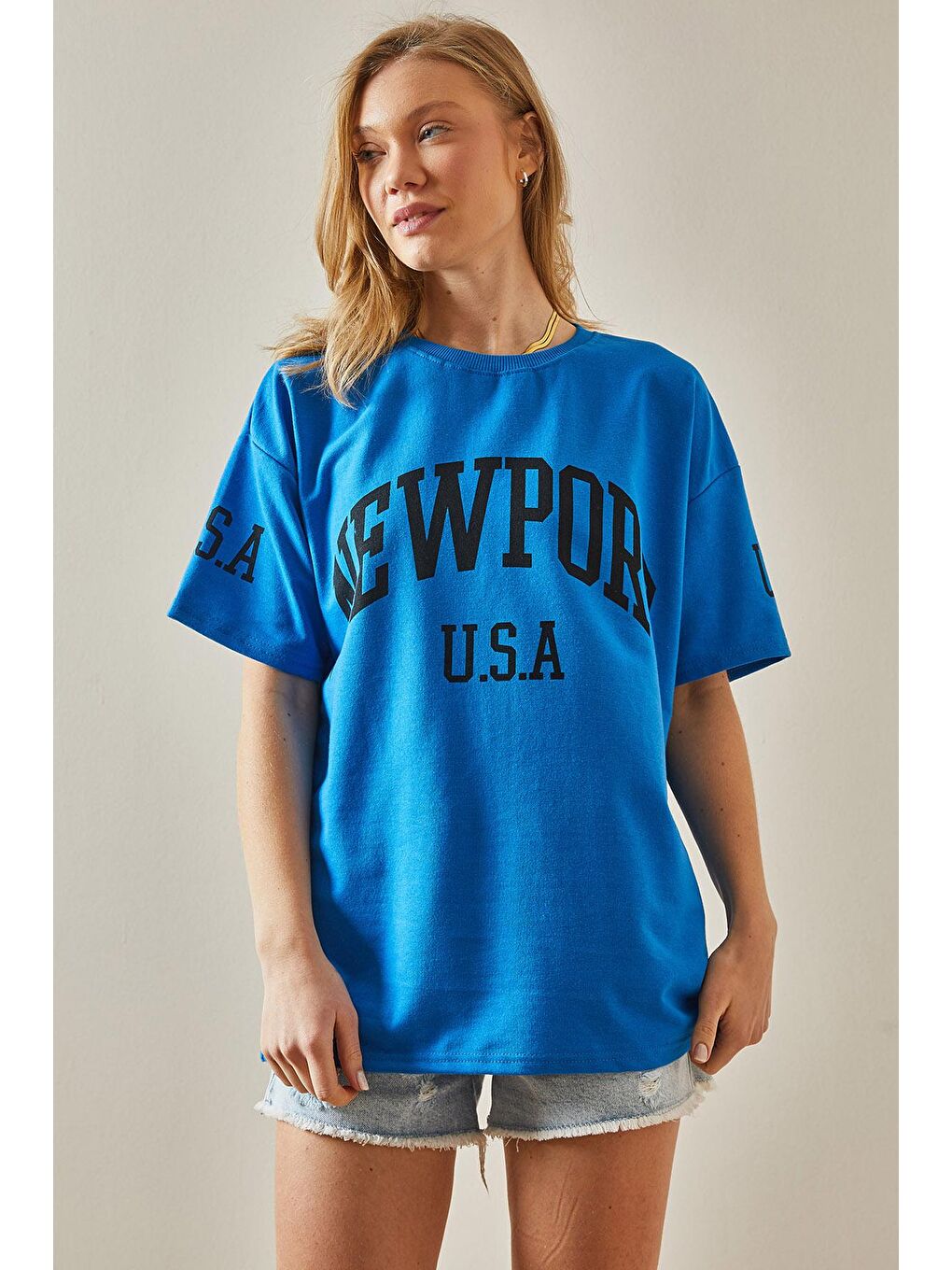 Mavi Arkası Yazılı Bisiklet Yaka Oversize Tişört 5YXK1-47970-12-1