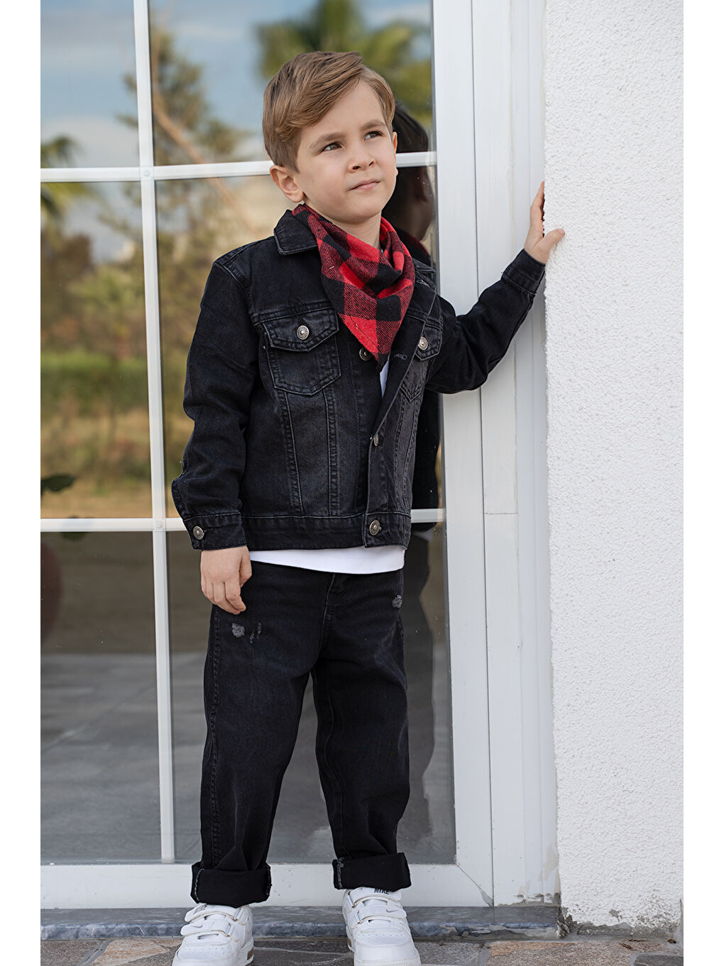 Catz Kids 3 lü Set % 100 Pamuk Siyah Jean Pantolon ve Ceket Takım  + Fular Hediyeli