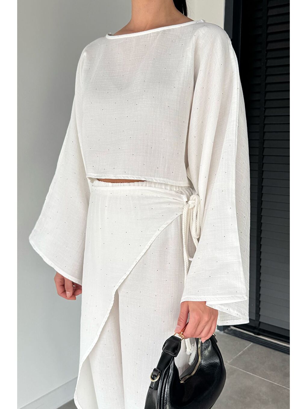 Ekru Kadın Taş İşlemeli Yarasa Kol Bluz-2