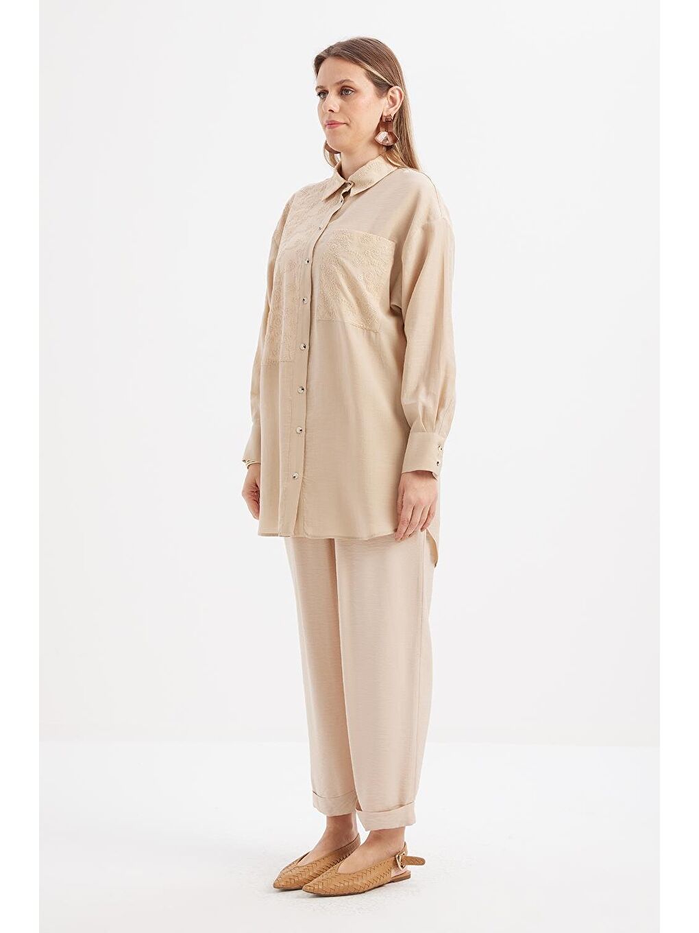 Bej-Fisto Detaylı Büyük Cepli Gömlek-2