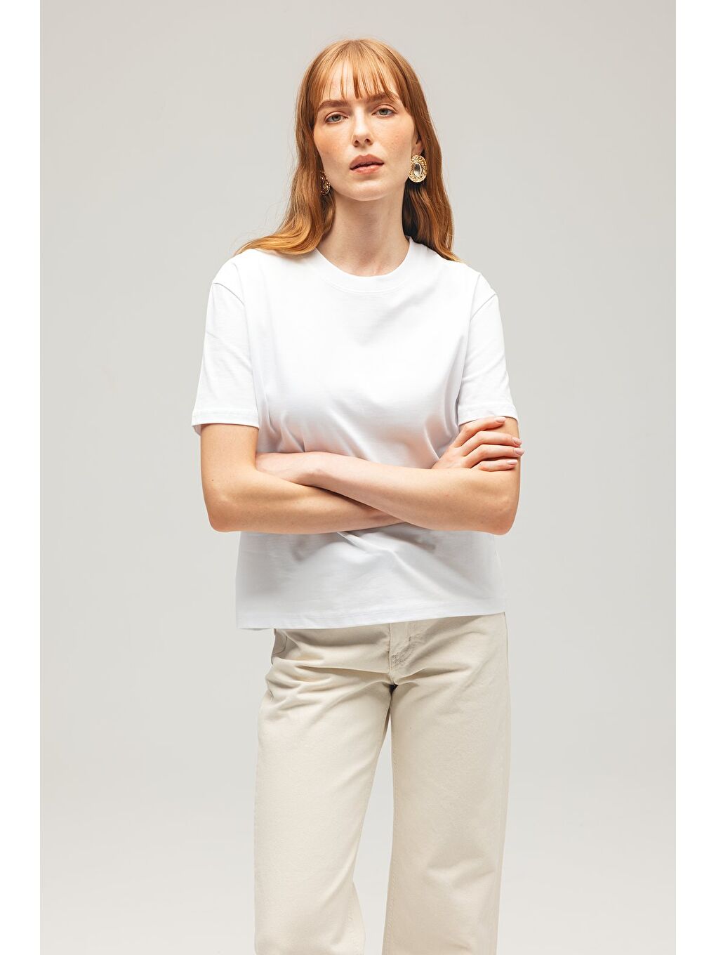 Beyaz Kadın Bisiklet Yaka Kısa Kollu Basic Tişört