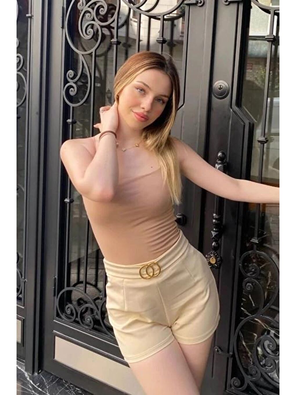 Bej Pamuklu İp Askılı Basic Atlet-1