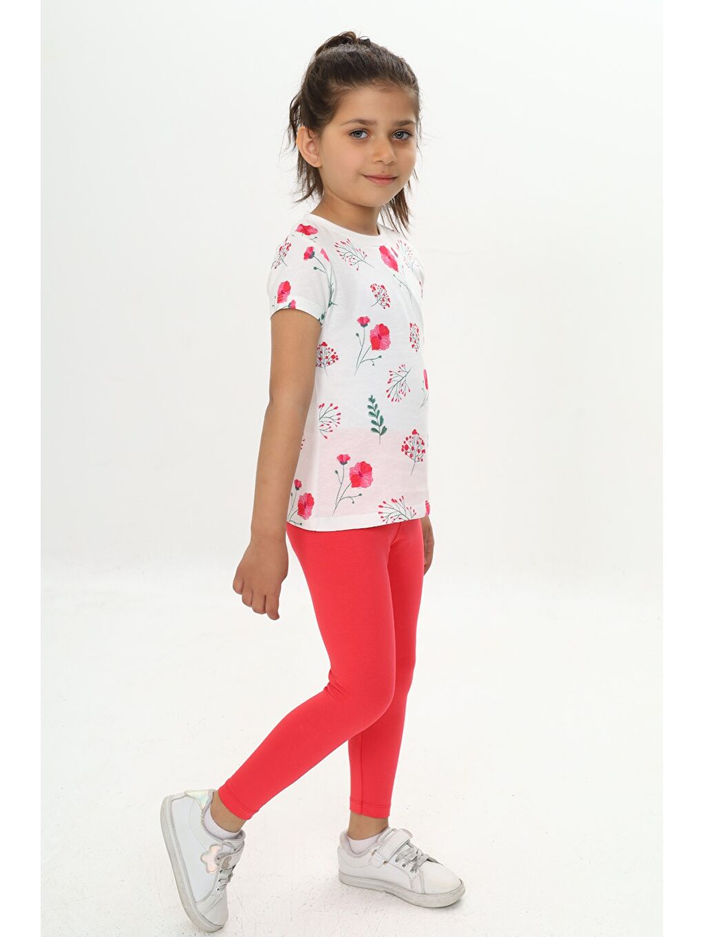 Kırmızı Kız Çocuk Çiçek Baskılı Kaprili Takım-1