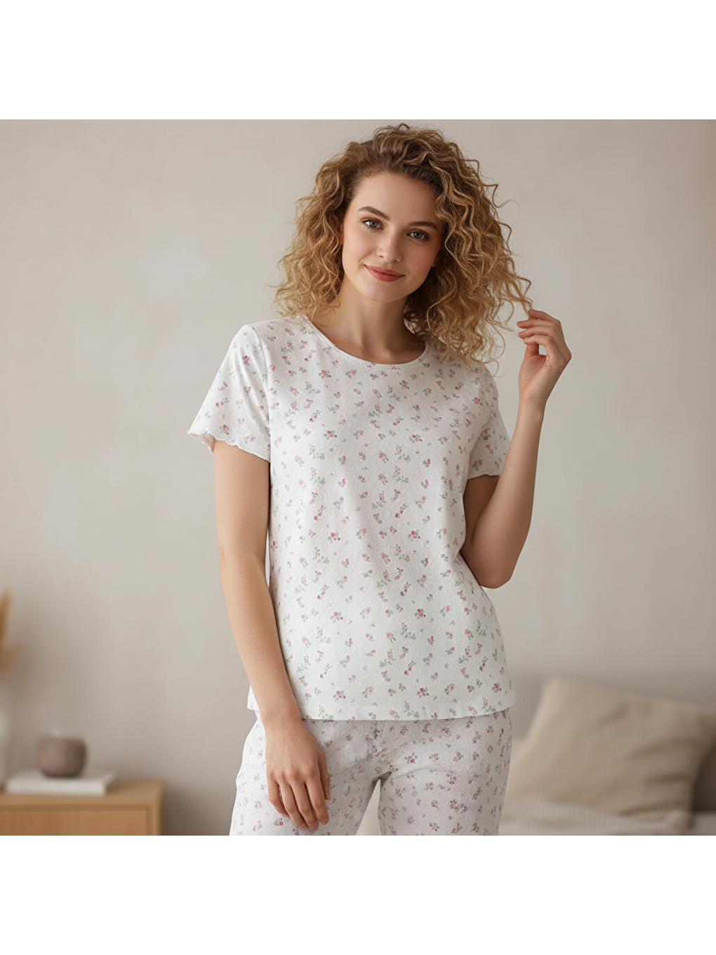 Beyaz Kadın Giyim Elastanlı Kumaş Kısa Kollu Tshirt Bb2762-1