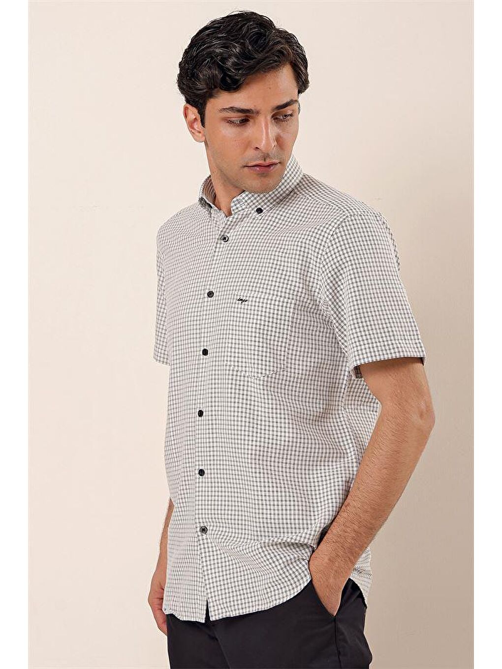 Siyah Kısa Kollu  Pamuklu Klasik Comfort Fit Rahat Kesim Gömlek 1004230156-2