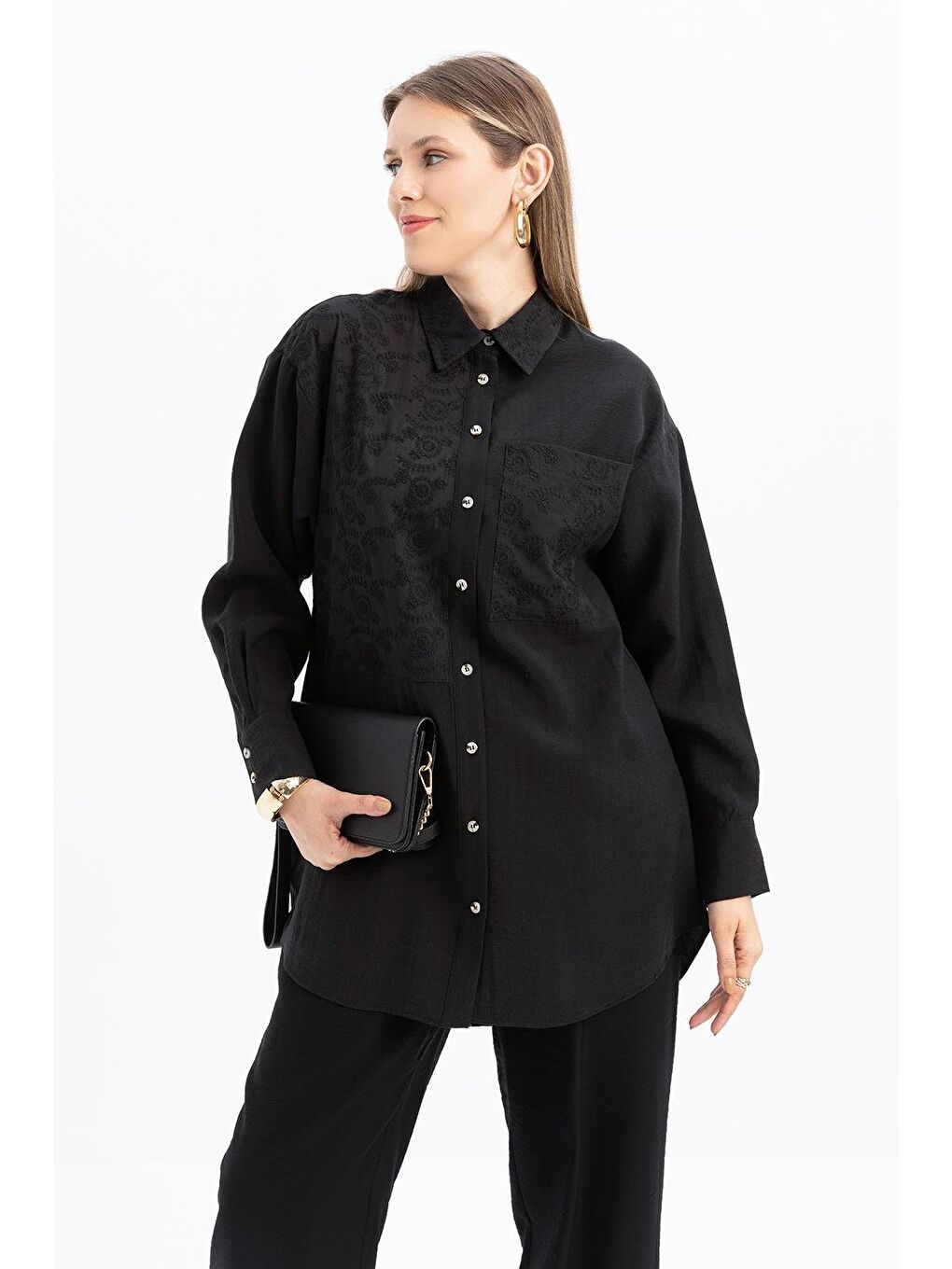 Siyah-Fisto Detaylı Büyük Cepli Gömlek