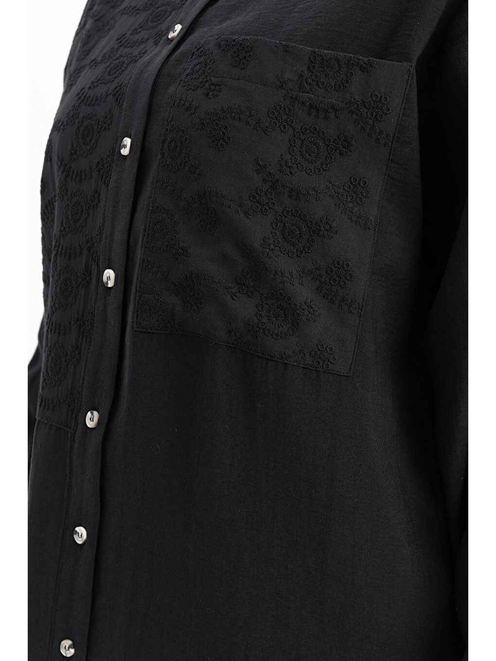 Siyah-Fisto Detaylı Büyük Cepli Gömlek-4