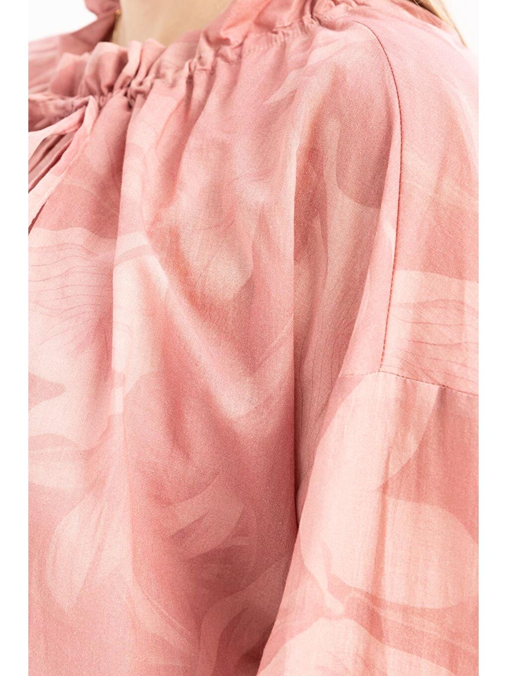 Pembe-Yaka Büzgülü Desenli Gömlek-5