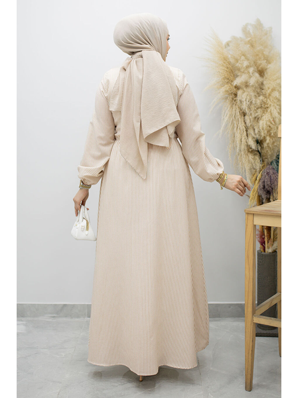 Çizgili Tokalı Gömlek Elbise TSD260196 Bej-4