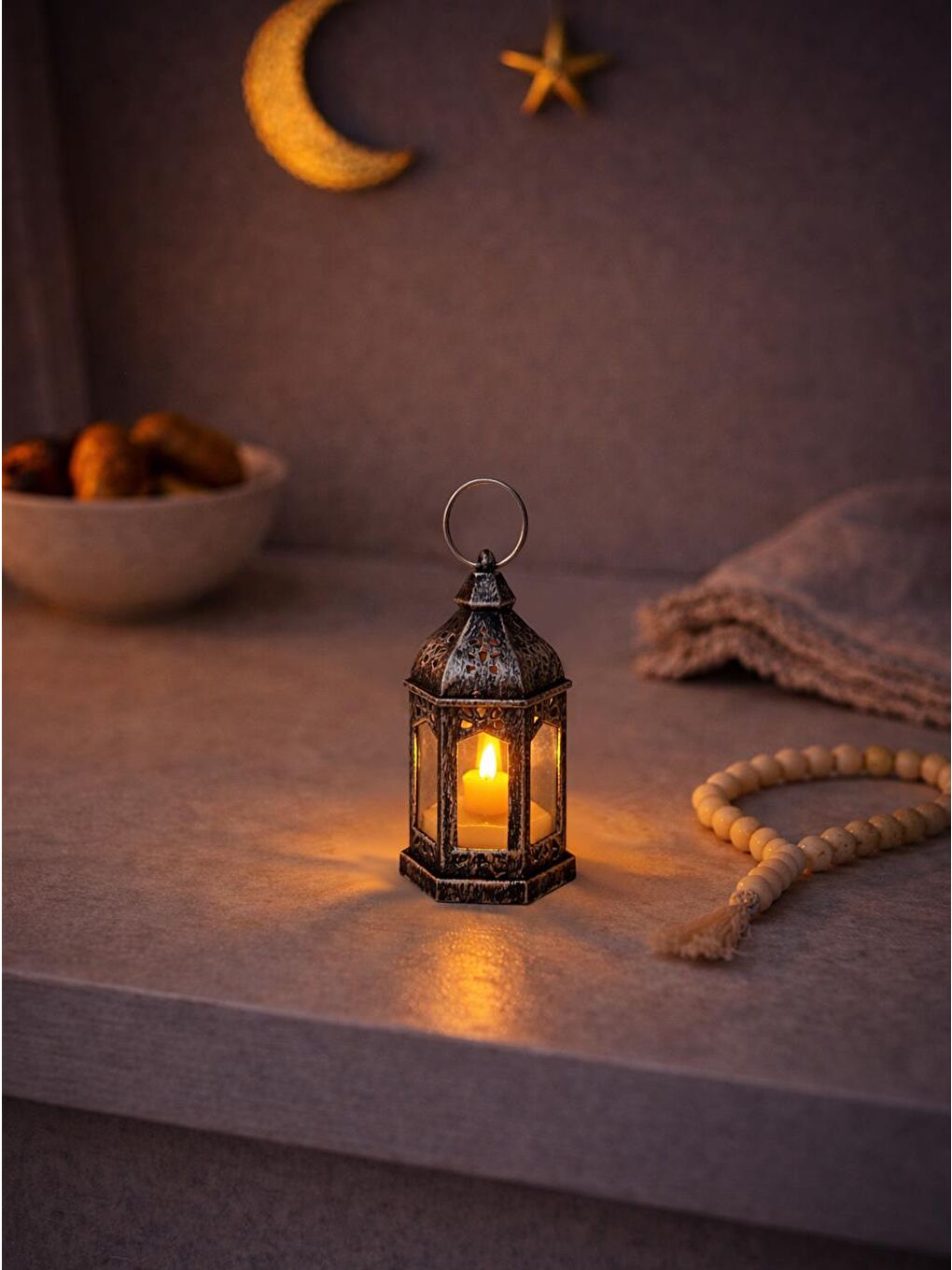 Gri Ramazan Dekoratif Mini Kandil  – Asılabilir Eskitme Detaylı Fener Pilli LED Işıklı Gümüş 10 cm-1