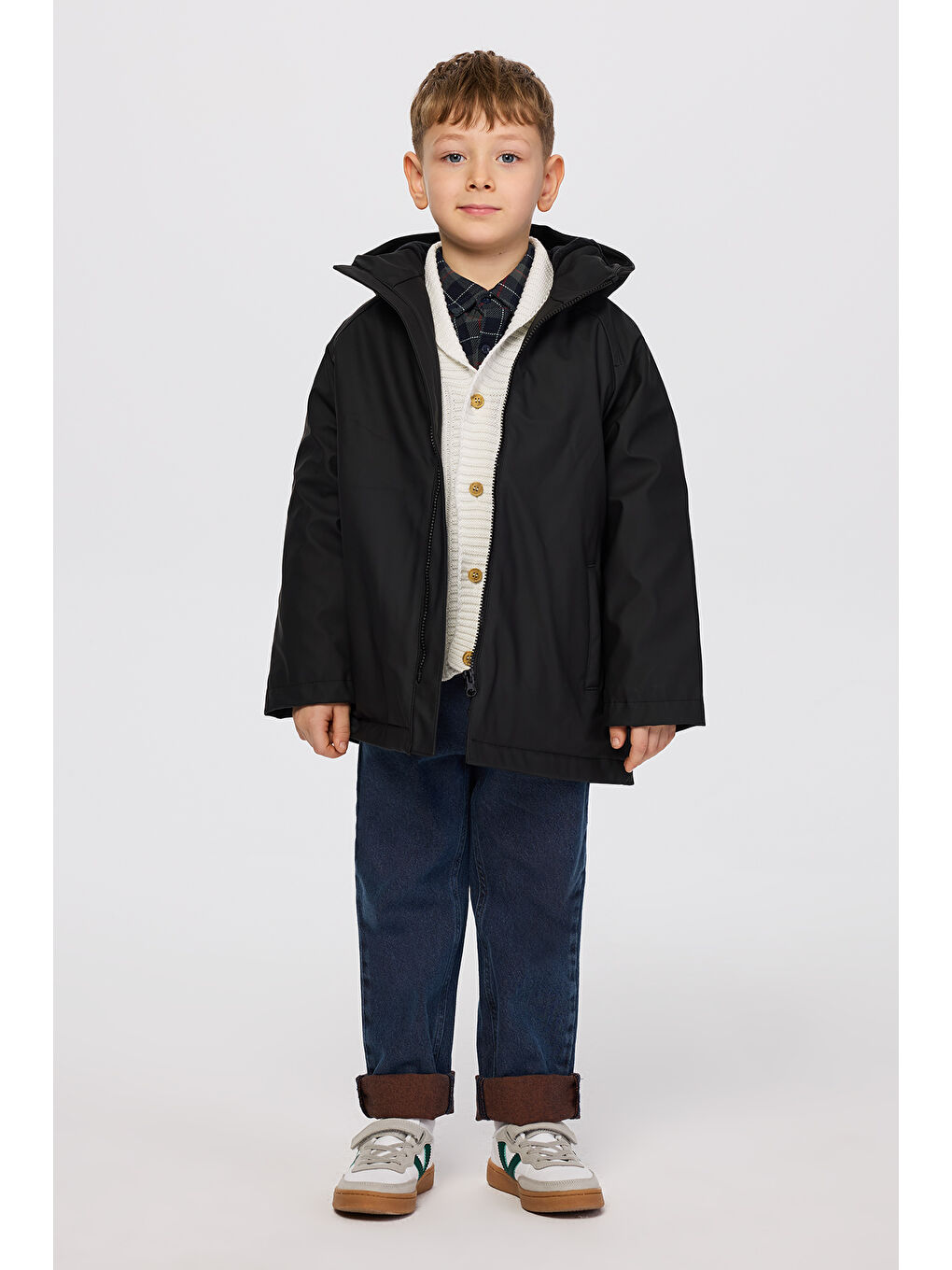 Erkek Çocuk Kapüşonlu Siyah Mont