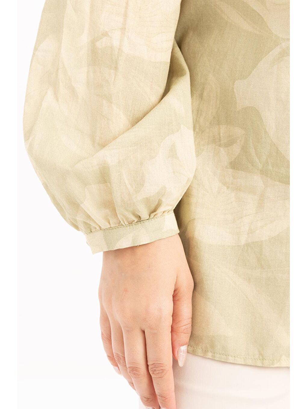 Yeşil-Yaka Büzgülü Desenli Gömlek-4