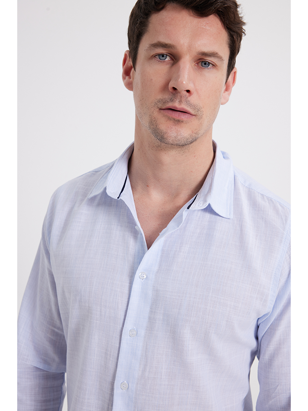 Mavi Erkek Slim Fit Dar Kesim Uzun Kollu Keten Efektli Gömlek-2