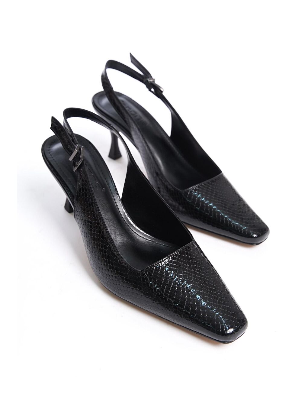 Siyah Arkası Açık Orta Topuklu Kadın Ayakkabı