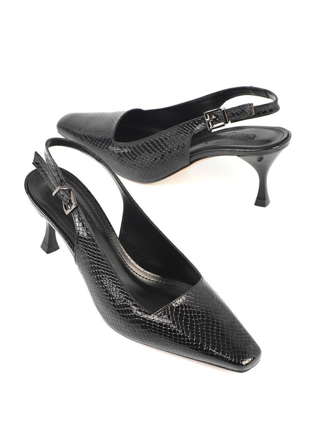 Siyah Arkası Açık Orta Topuklu Kadın Ayakkabı-1