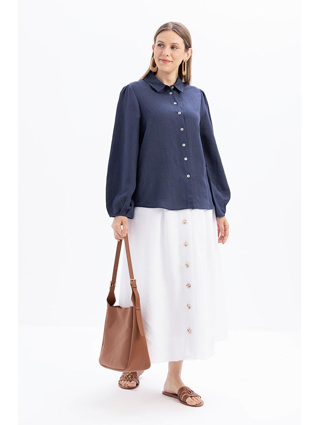 Beyaz İndigo-Kol Ağzı Pile Detaylı Keten Gömlek