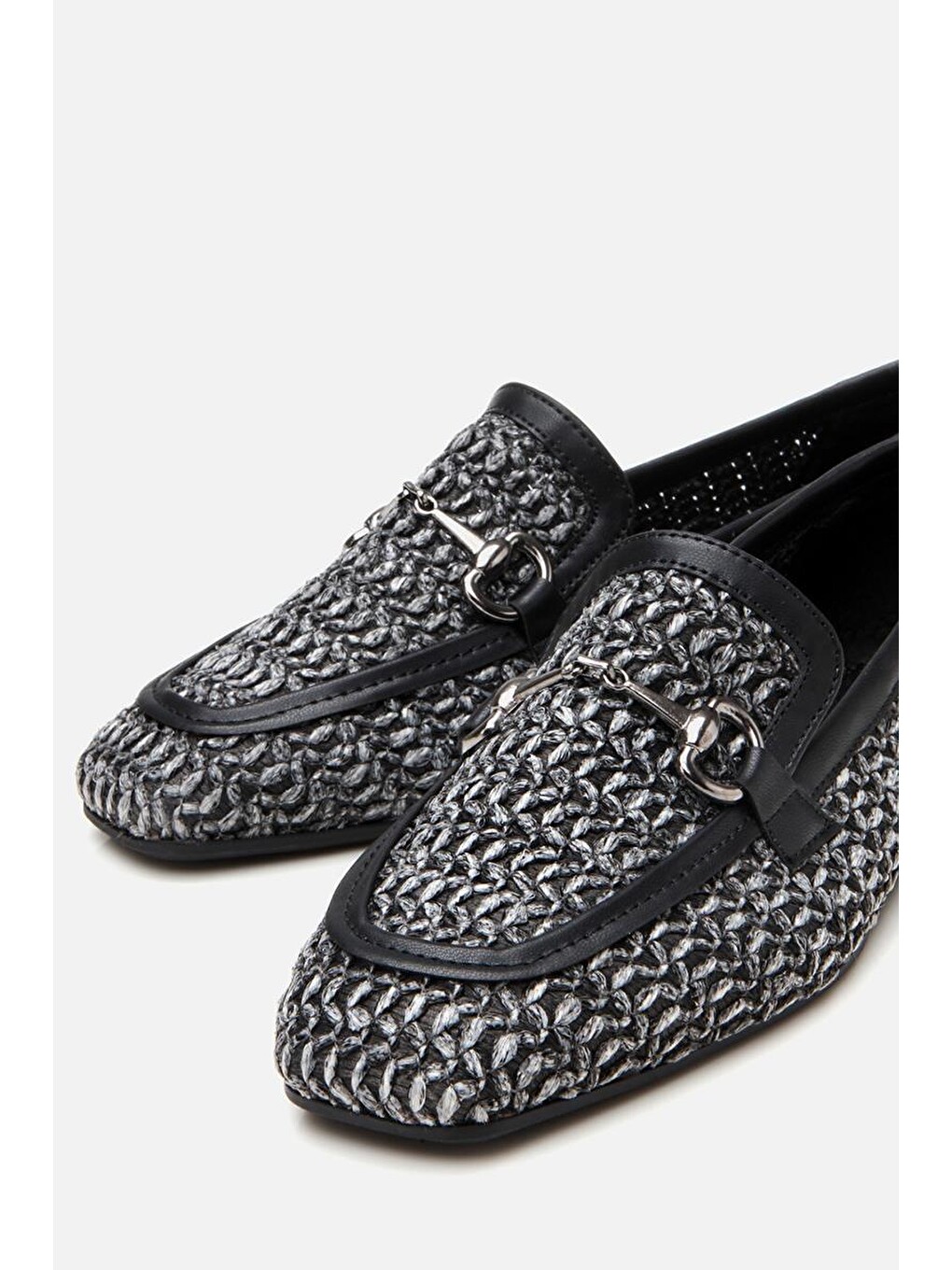 Kadın Siyah Hasır Detaylı Tokalı Loafer-2