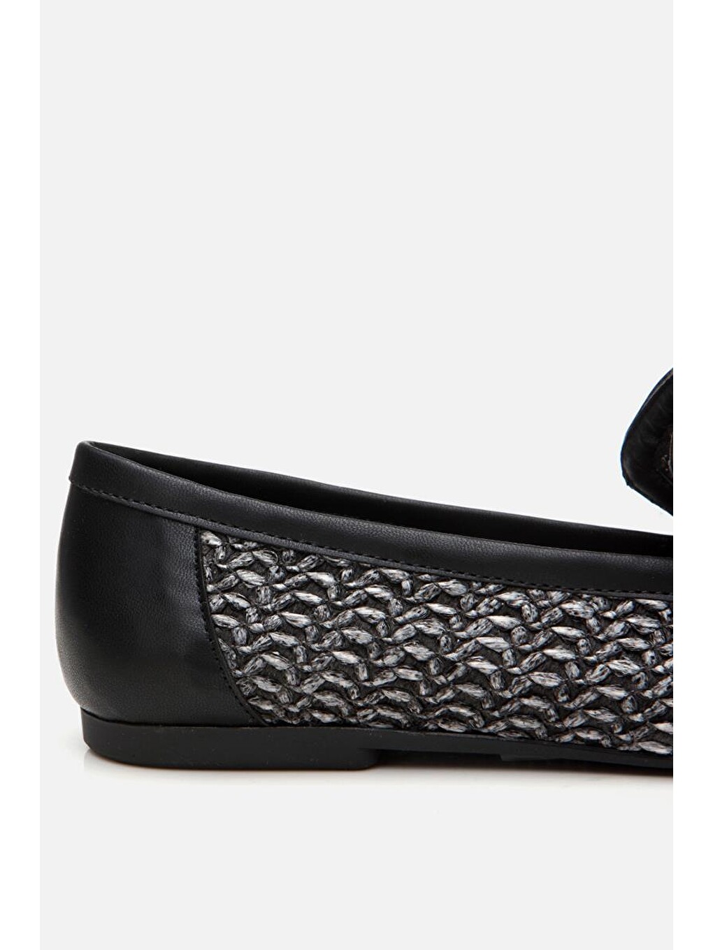 Kadın Siyah Hasır Detaylı Tokalı Loafer-3