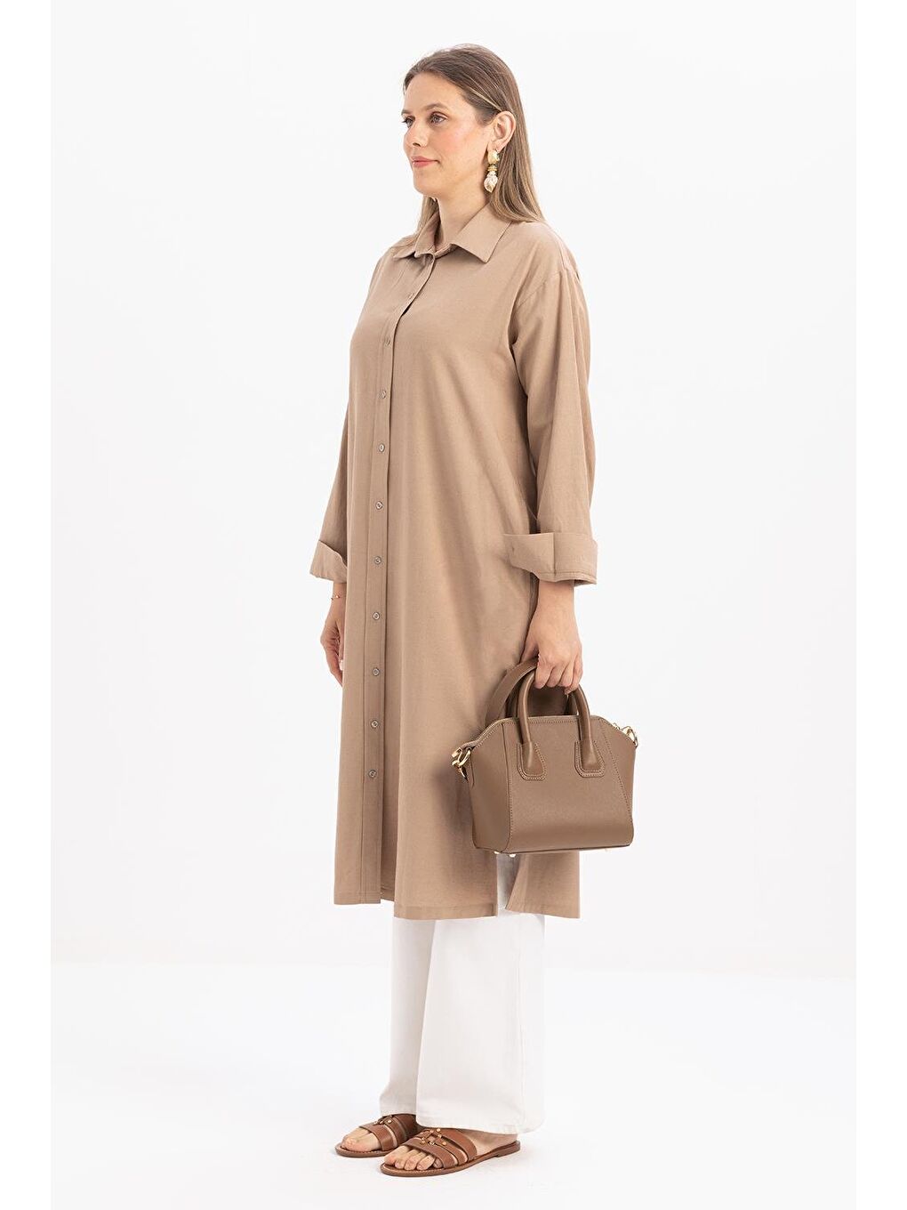 Bej Yırtmaçlı Patlı Uzun Gömlek-1