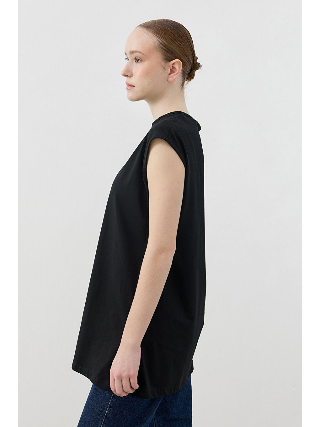 Merwish Sıfır Kol Basic Pamuklu Tişört 1810 Siyah-1