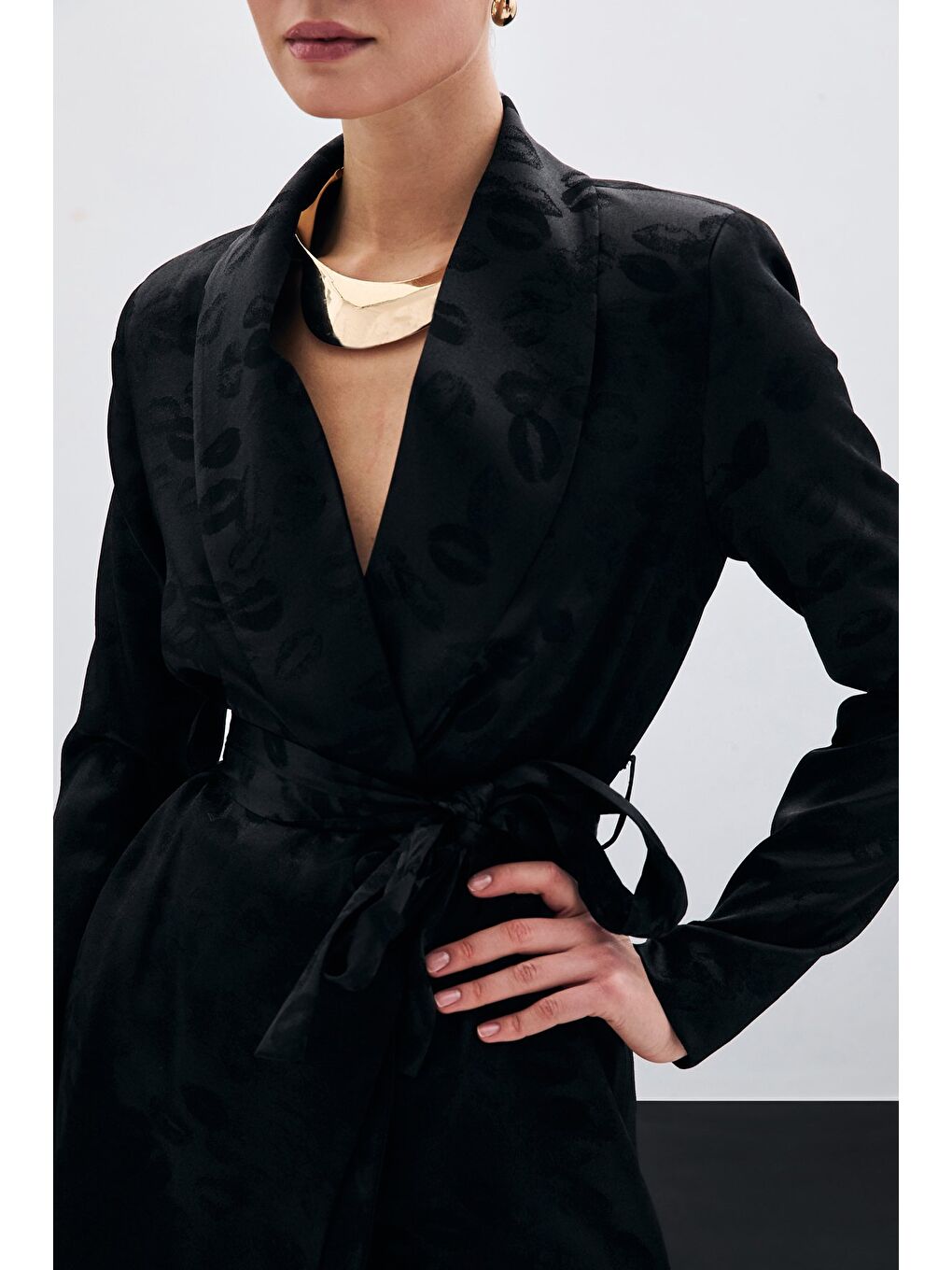 Şal Yaka Kuşaklı Ceket - Siyah-4