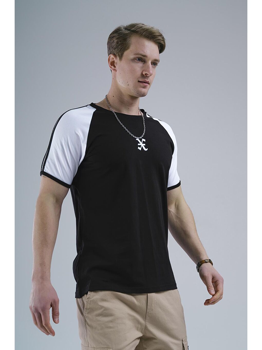 Siyah Slim Fit Elastanlı Omuz Şeritli Erkek Tişört