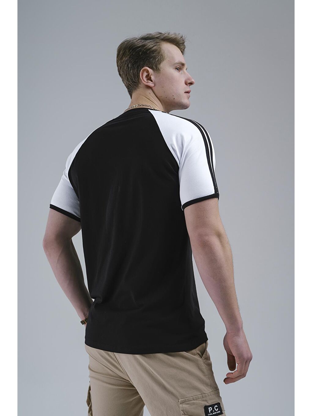 Siyah Slim Fit Elastanlı Omuz Şeritli Erkek Tişört-2