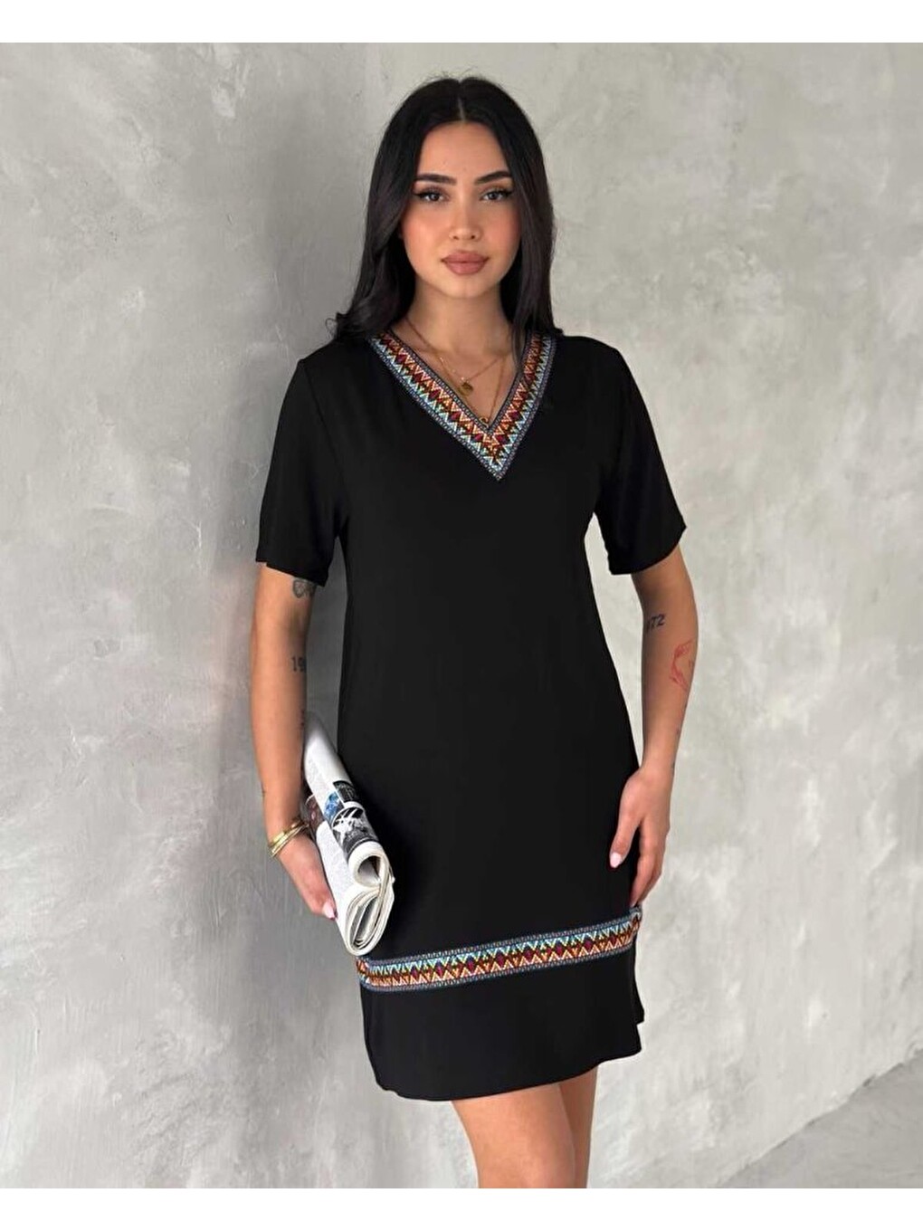 Siyah Kadın Kısa Kollu V Yakalı Etnik Desen Şerit Detaylı Viskon Elbise-8