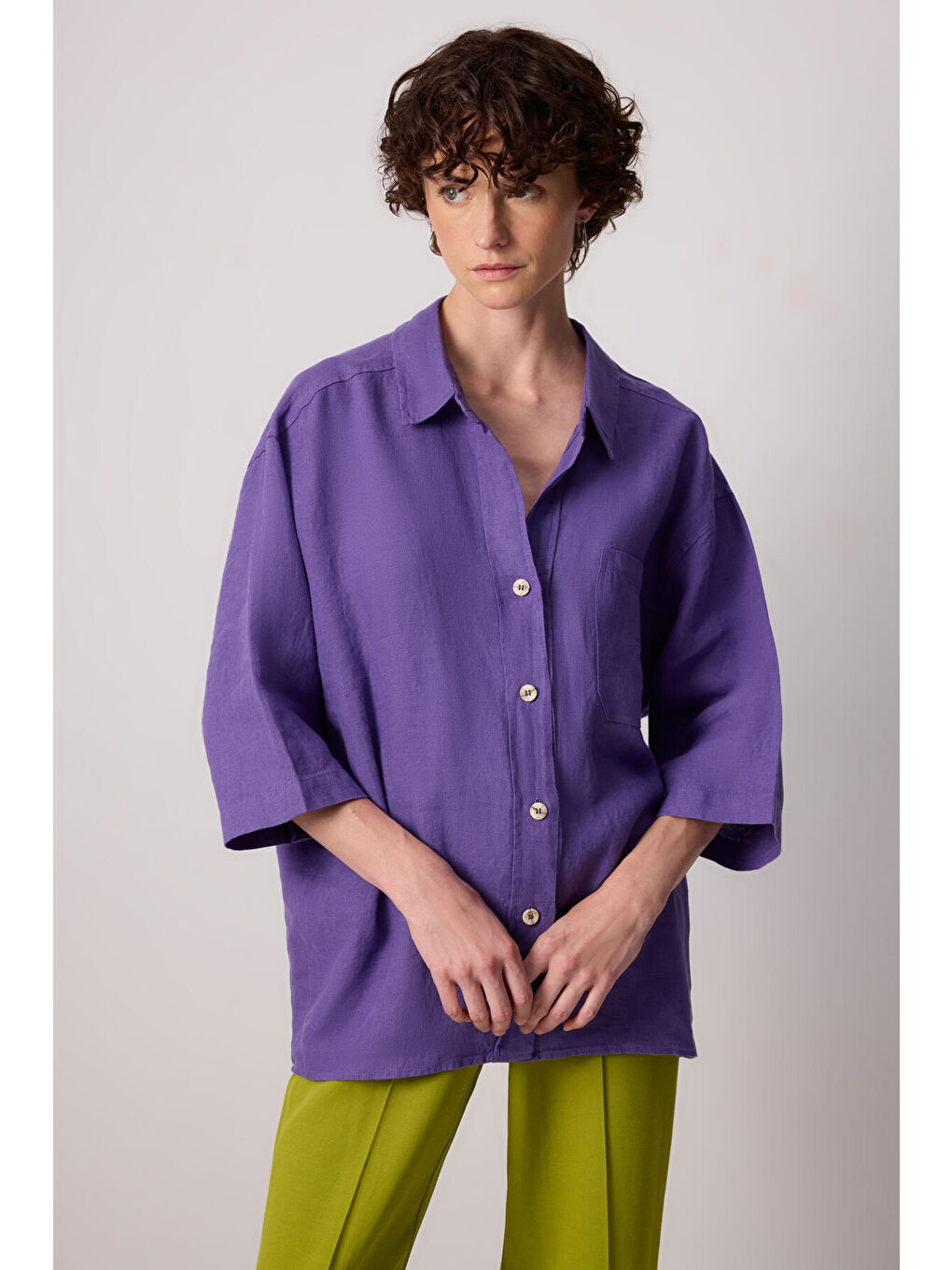 Mor %100 Keten Cep Detaylı Gömlek-1
