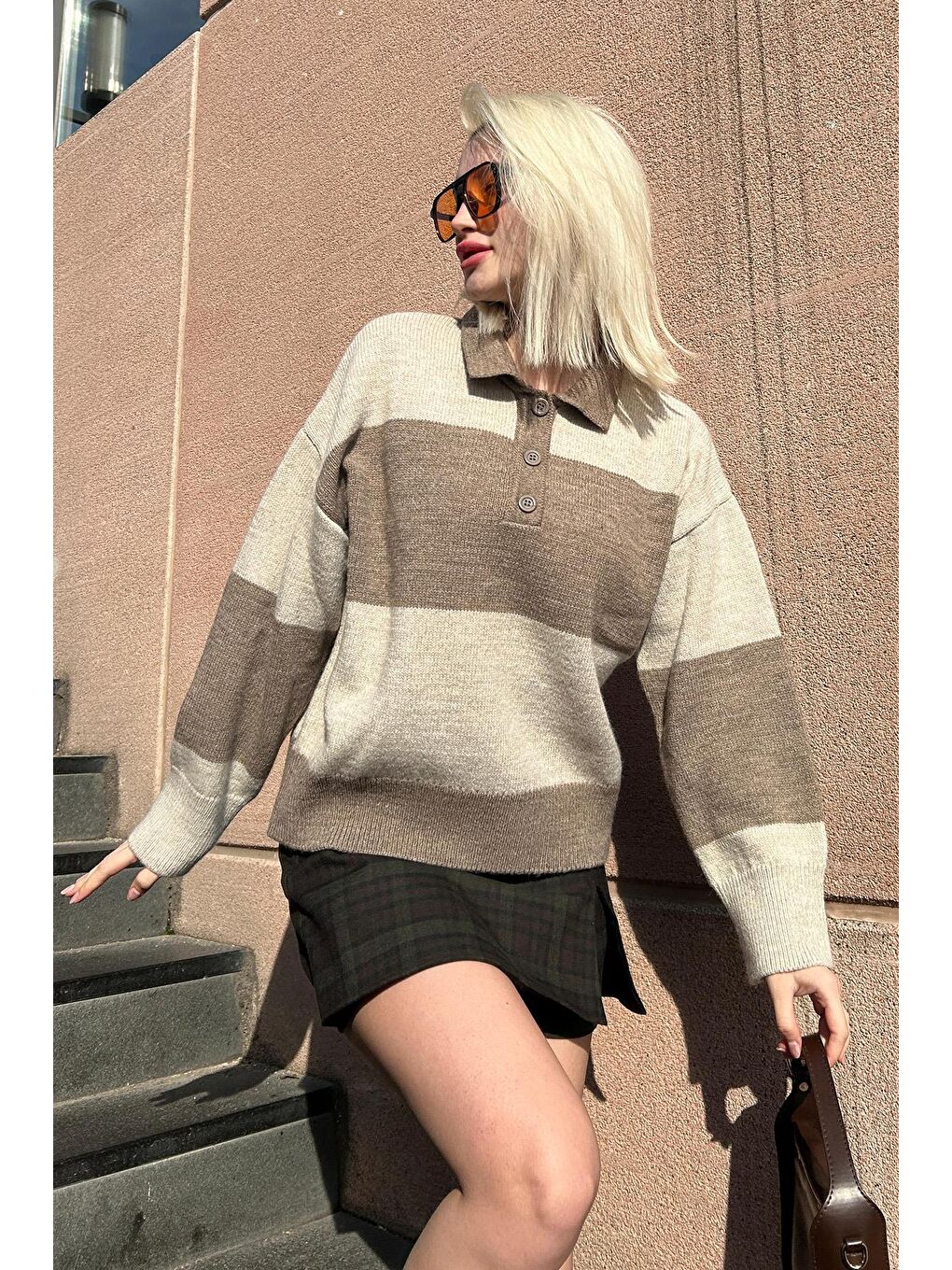 Bej Vizon Düğmeli Polo Yaka Çizgili Kadın Kazak Mg2286-3