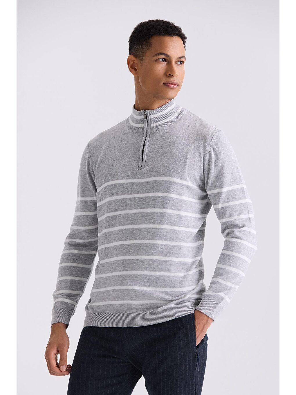 Gri Slim Fit Yarım Balıkçı Triko Kazak