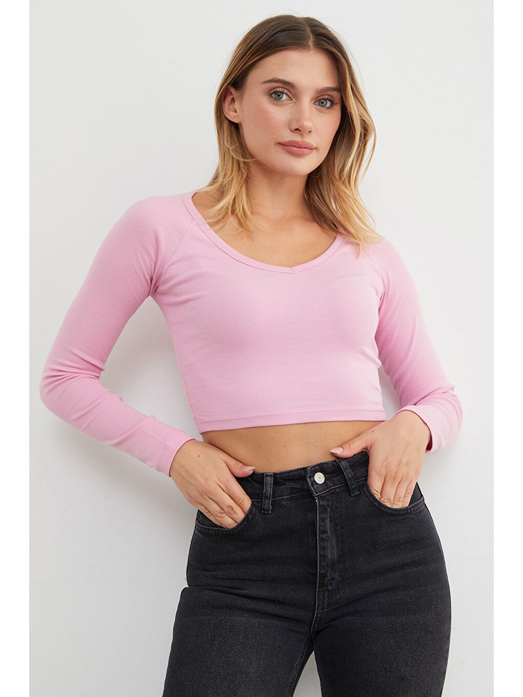 Pembe V Yaka Uzun Kol Crop Bluz-1