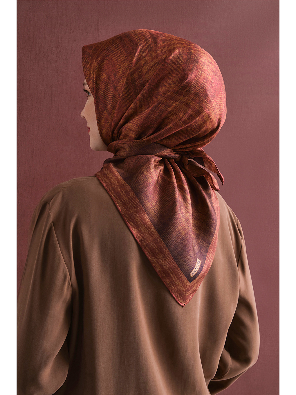 Kahverengi Saf İpek Twill Eşarp 9628d 02-3