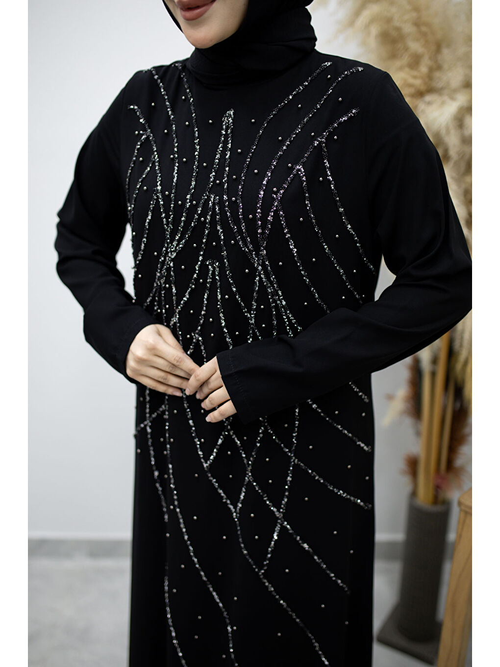 Hakim Yaka Taşlı Elbise TSD260170 Siyah-3
