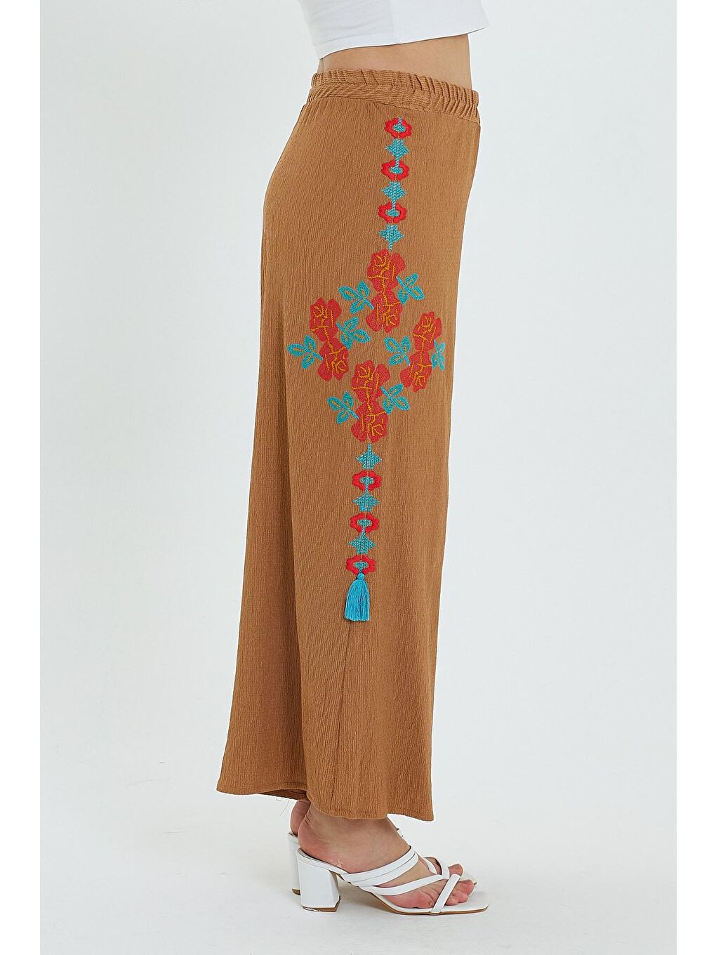 Sarı Kadın Yanı Nakışlı Bol Paça Pantolon 914-2