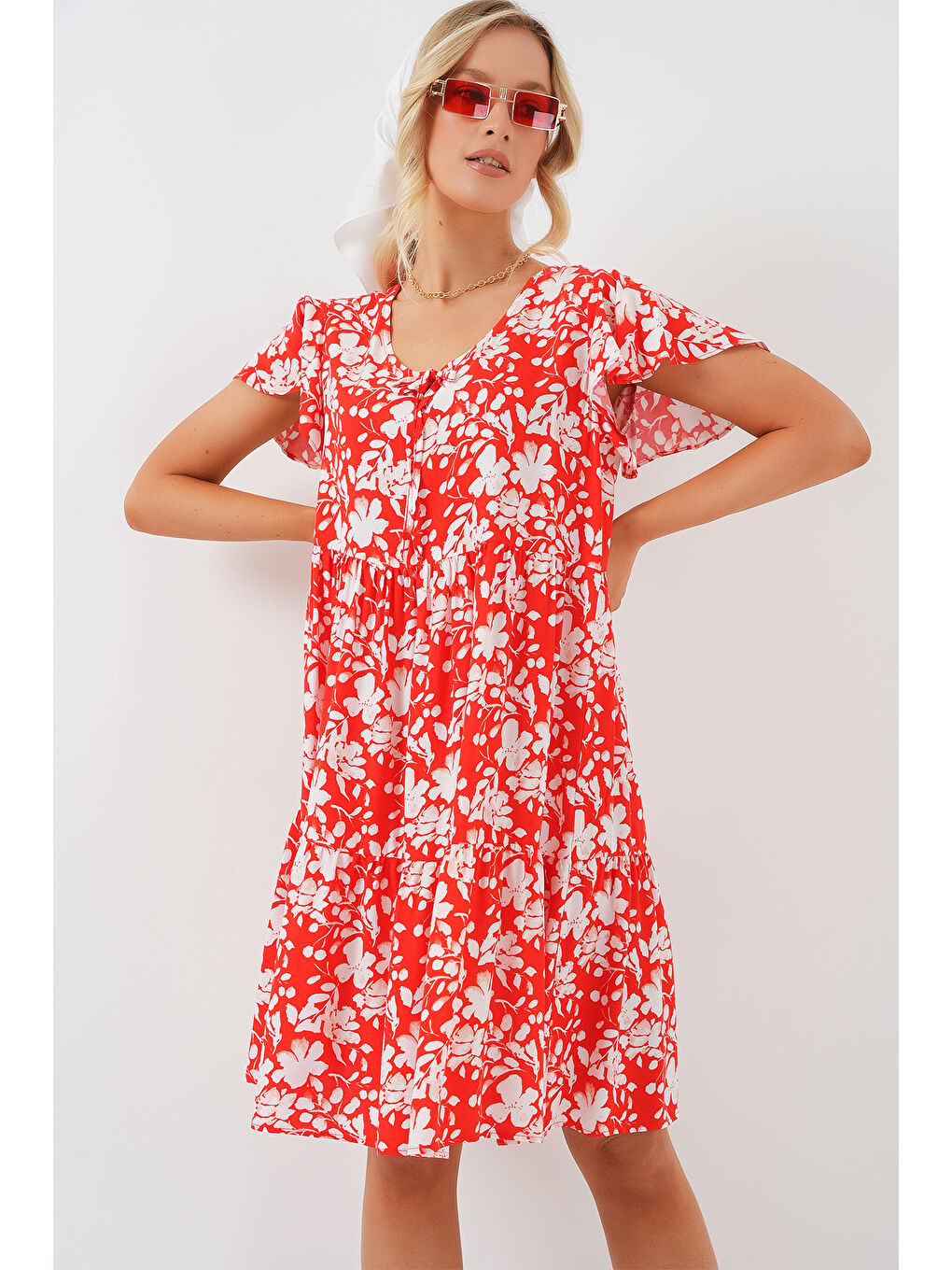 2352 V Yaka Kısa Elbise - Kırmızı-2