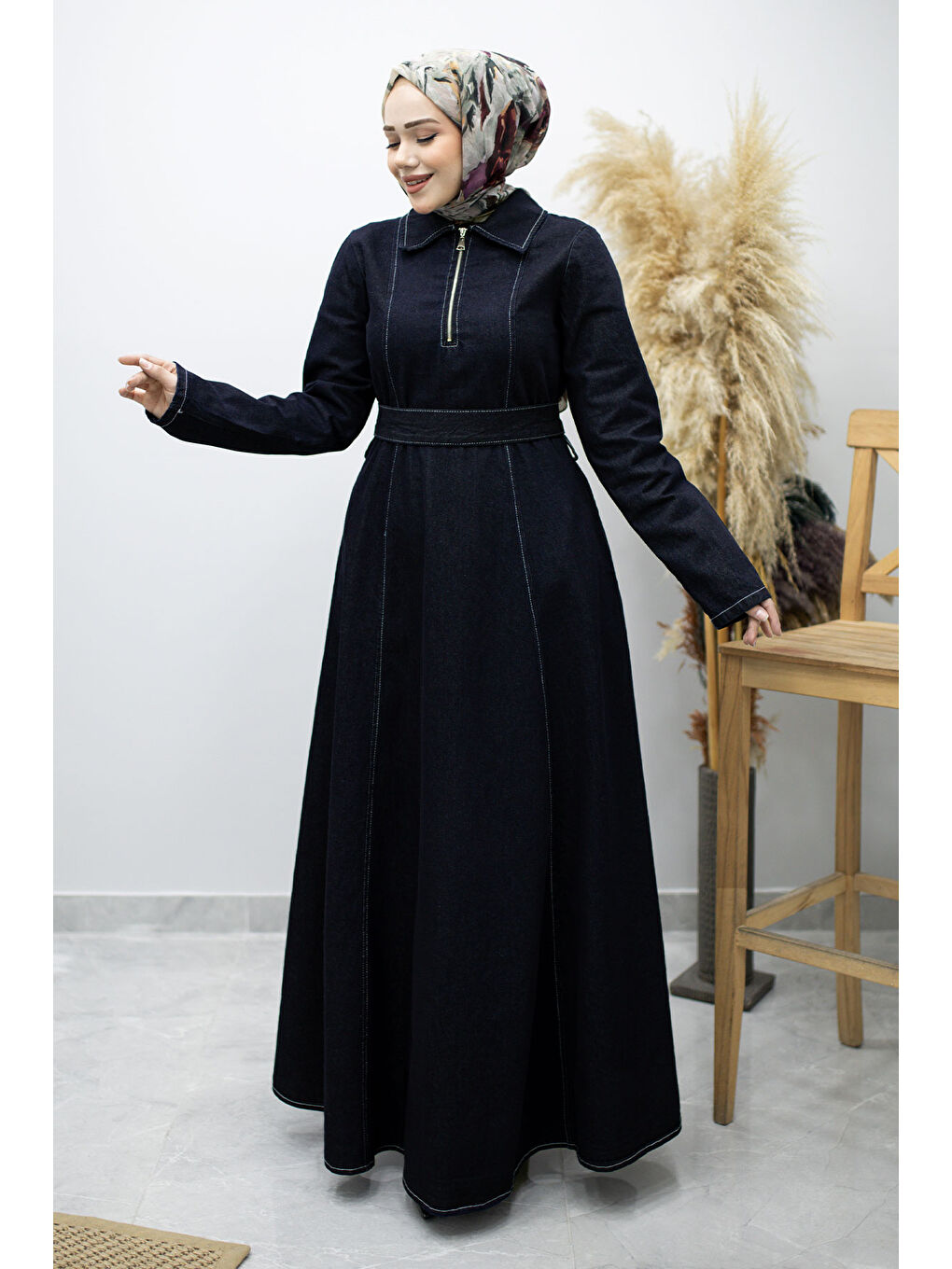 Yarım Fermuarlı Kuşaklı Jean Elbise TSD260172 Koyu Mavi-2