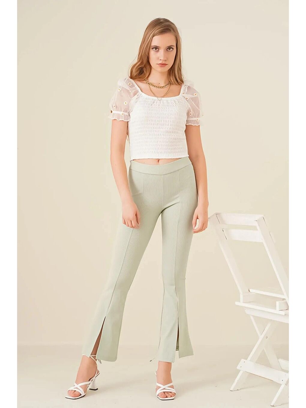 Yeşil Kadın Çağla Fitilli Yırtmaçlı Şekillendirici İspanyol Paça Likralı Örme Pantolon