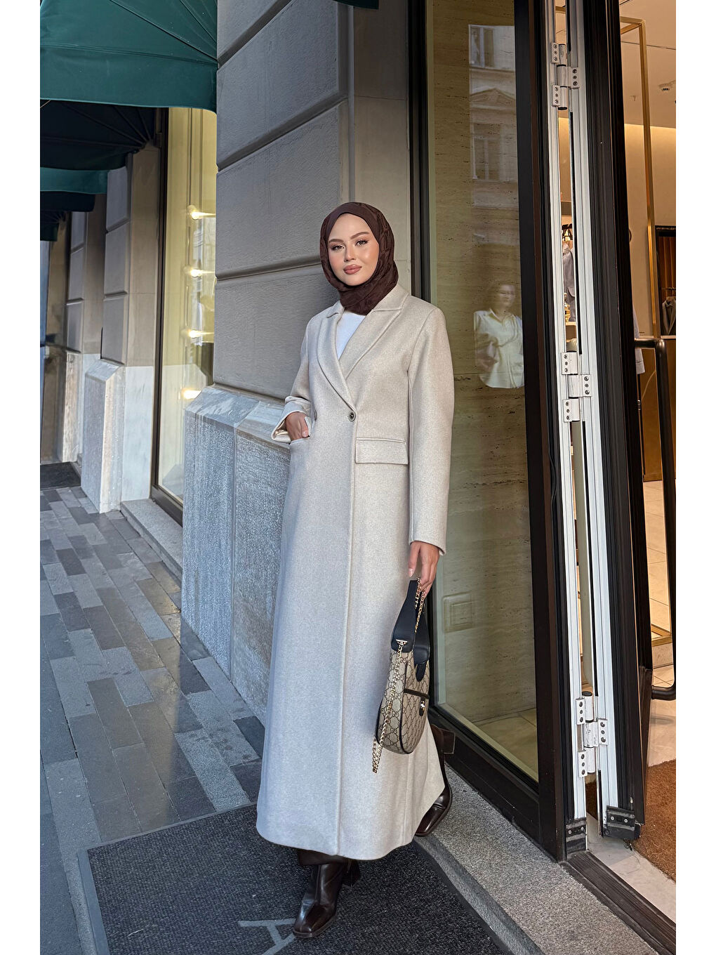 Ekru Kadın Arka Düğme Detaylı Kaşe Kaban Krem-2