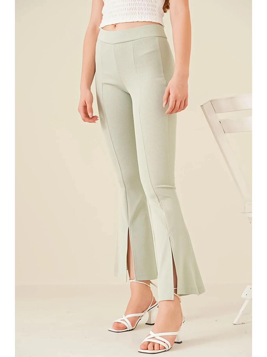 Yeşil Kadın Çağla Fitilli Yırtmaçlı Şekillendirici İspanyol Paça Likralı Örme Pantolon-2