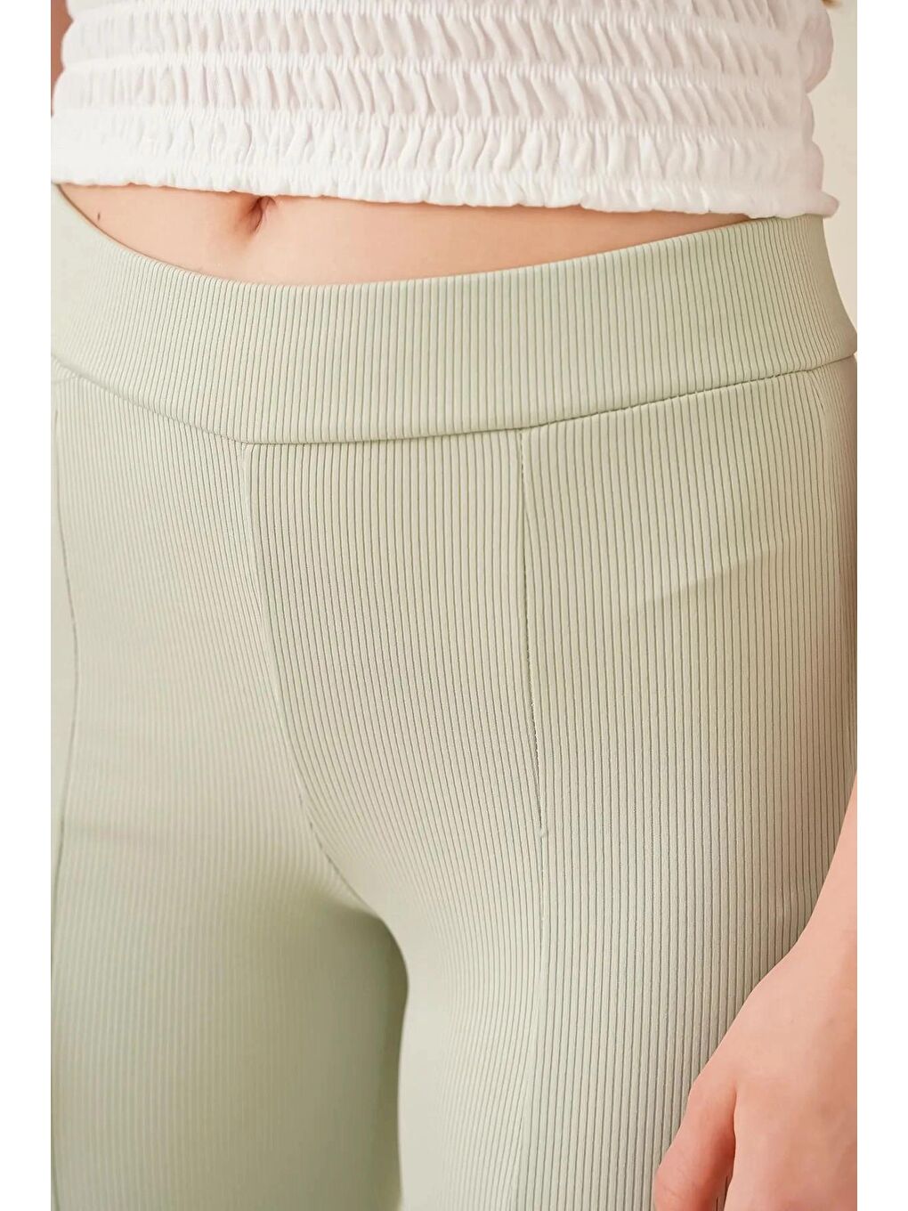 Yeşil Kadın Çağla Fitilli Yırtmaçlı Şekillendirici İspanyol Paça Likralı Örme Pantolon-3