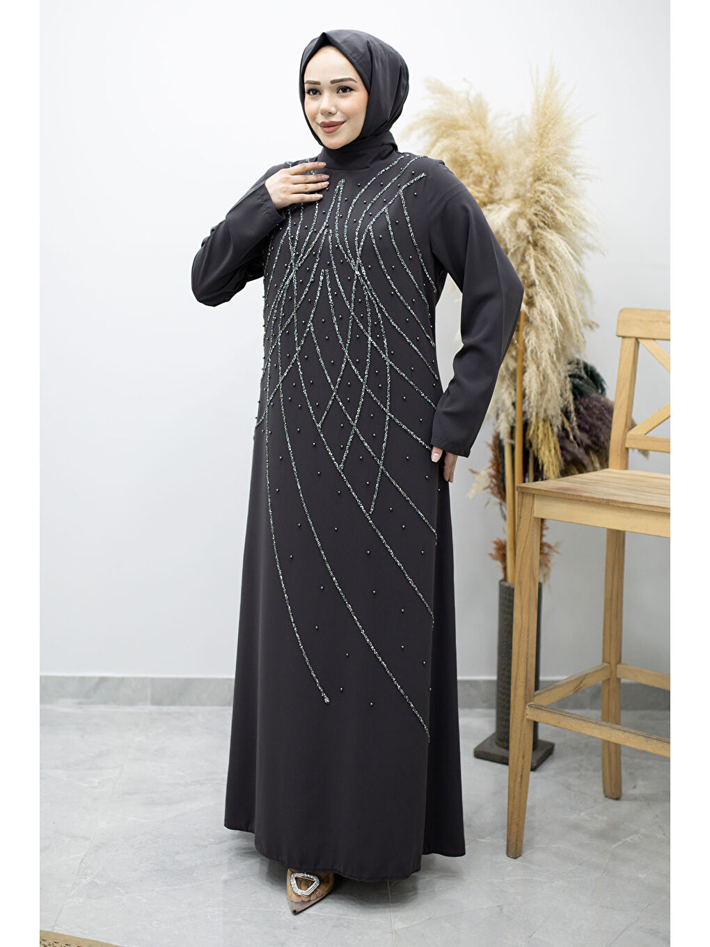 Gri Hakim Yaka Taşlı Elbise TSD260170 Füme-4