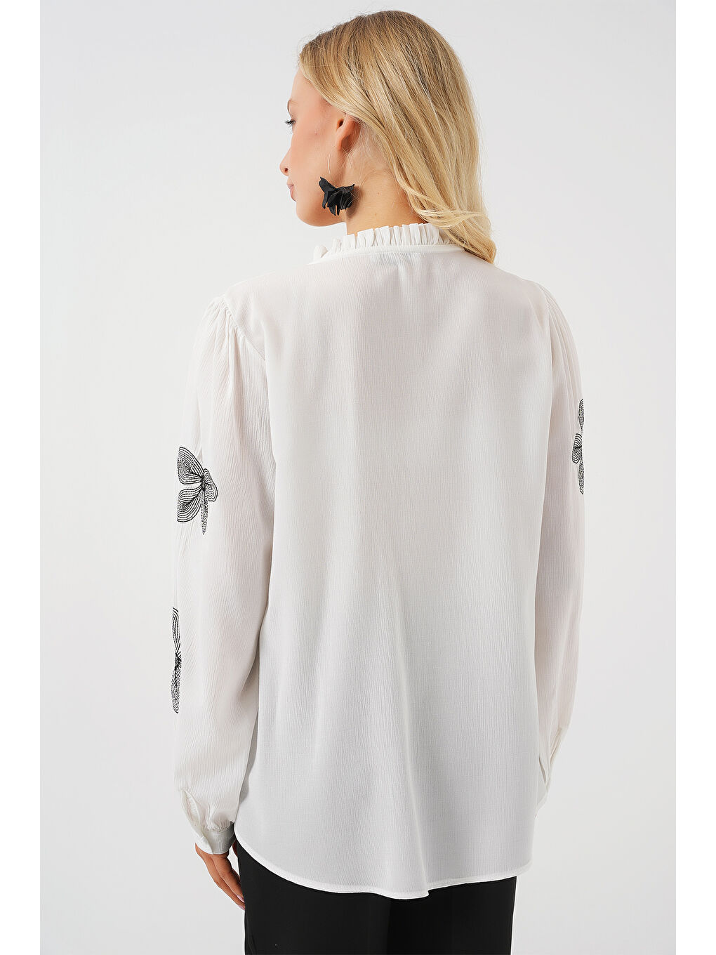 Kadın Uzun Kol Nakışlı Örme Bluz 951 - Beyaz-5